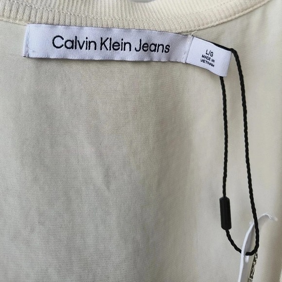 Calvin Klein Silky Soft Short Sleeve V Neck Blouse, L, NWT - Picture 3 of 8